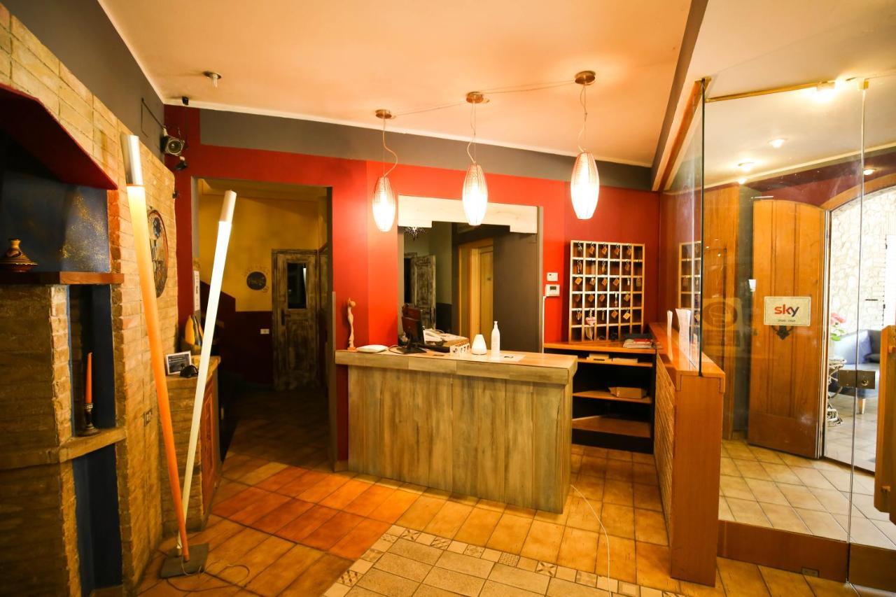 Hotel Benedetti Campello sul Clitunno Eksteriør billede