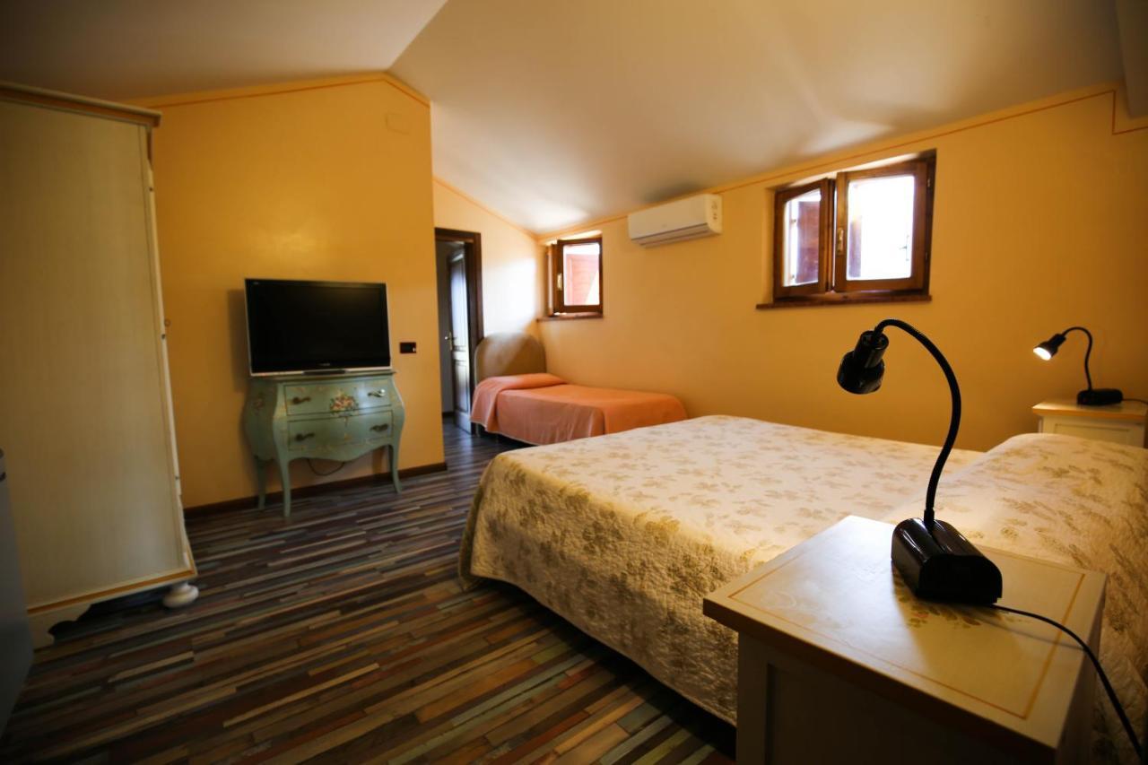 Hotel Benedetti Campello sul Clitunno Eksteriør billede
