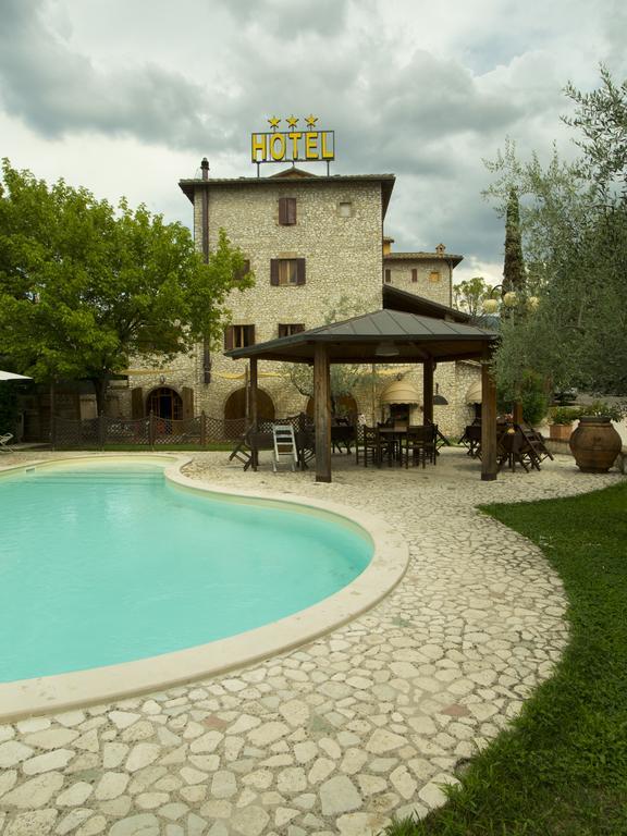 Hotel Benedetti Campello sul Clitunno Eksteriør billede